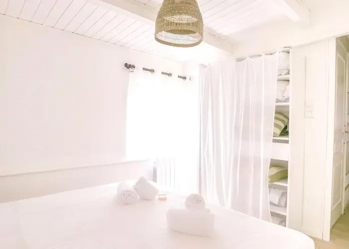 4 بيت للعطل غوجان-ميستراس